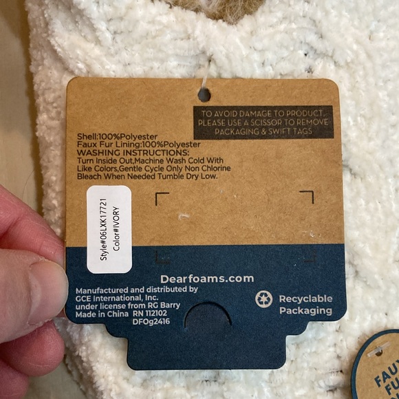 NWT Chenille Dearfoams slippers - Picture 7 of 12